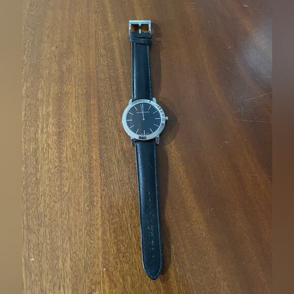 Burberry Men’s Watch Leather Band - Picture 1 of 6